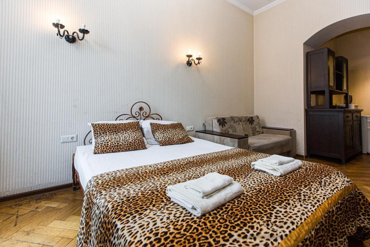 в оренду на копеника 12, біля палацу потоцьких Apartment